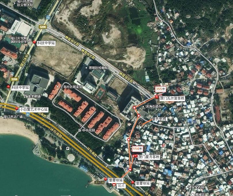 从 曾厝垵公交站到星月客栈约100米左右(步行约2分钟), 从曾厝垵公交站到瓦尔登客栈约300米左右(步行约5分钟)